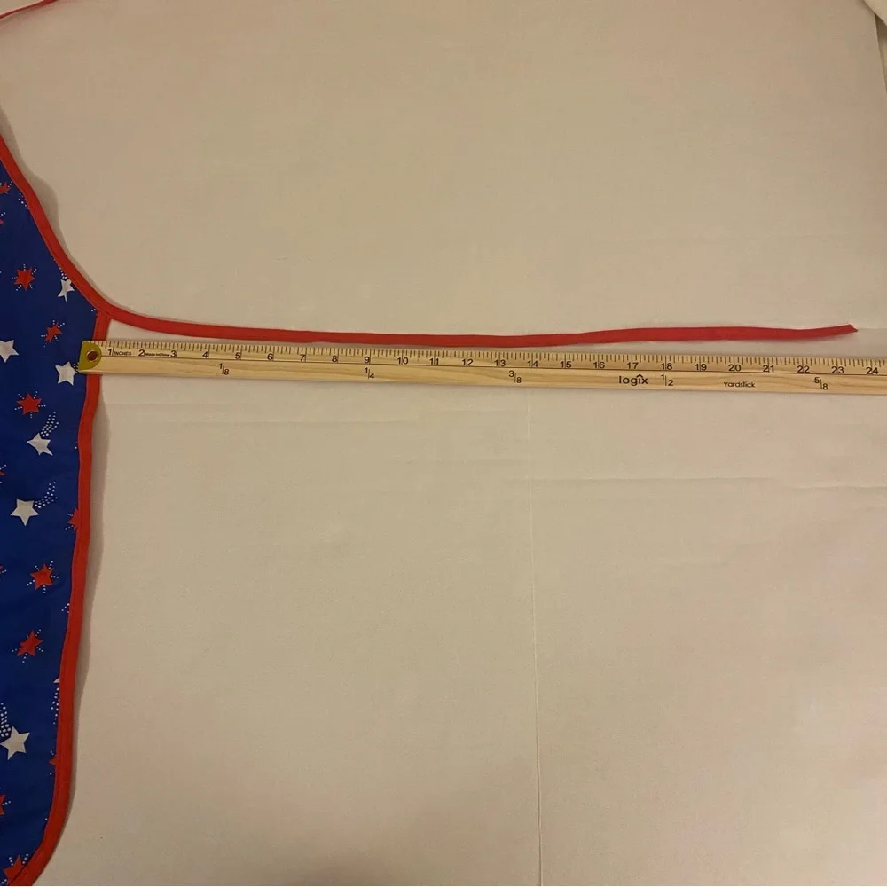 Set of 2 Patriotic Aprons with Hallmark Star Print Gift Bag - Picture 9 of 16